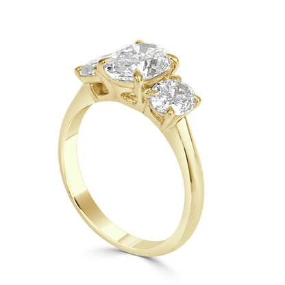 Astra - 18K Gold Oval Cut Trilogy Lab Grown Engagement Ring