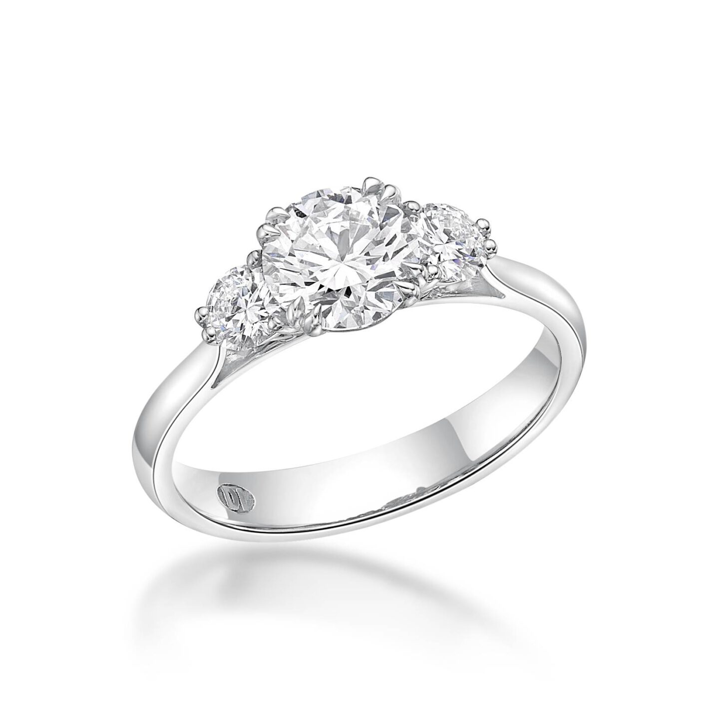 Pallas – Round Brilliant Cut Diamond Trilogy Engagement Ring