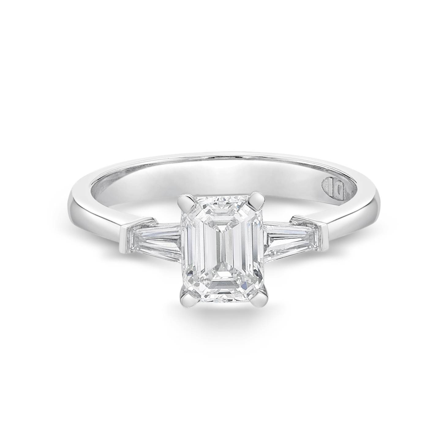 Elara – Emerald Cut Diamond Engagement Ring